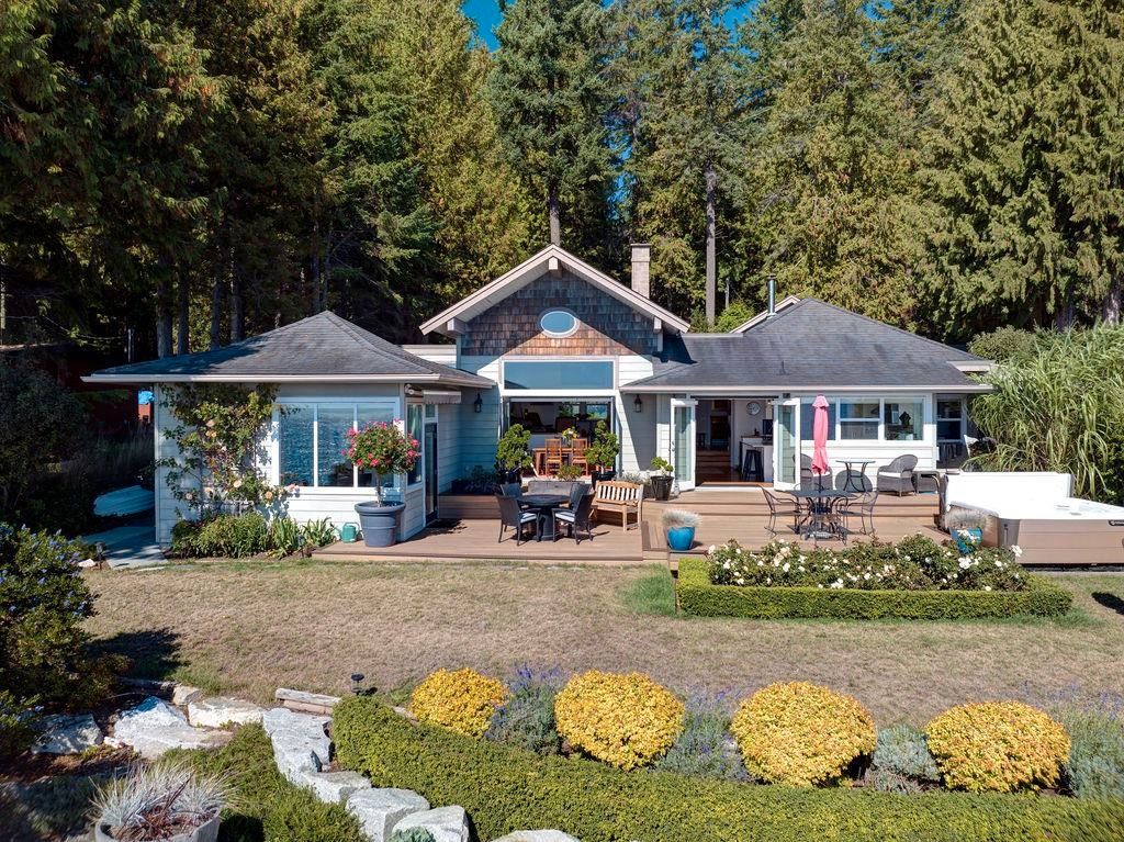 I have sold a property at 4043 BROWNING RD in Sechelt
