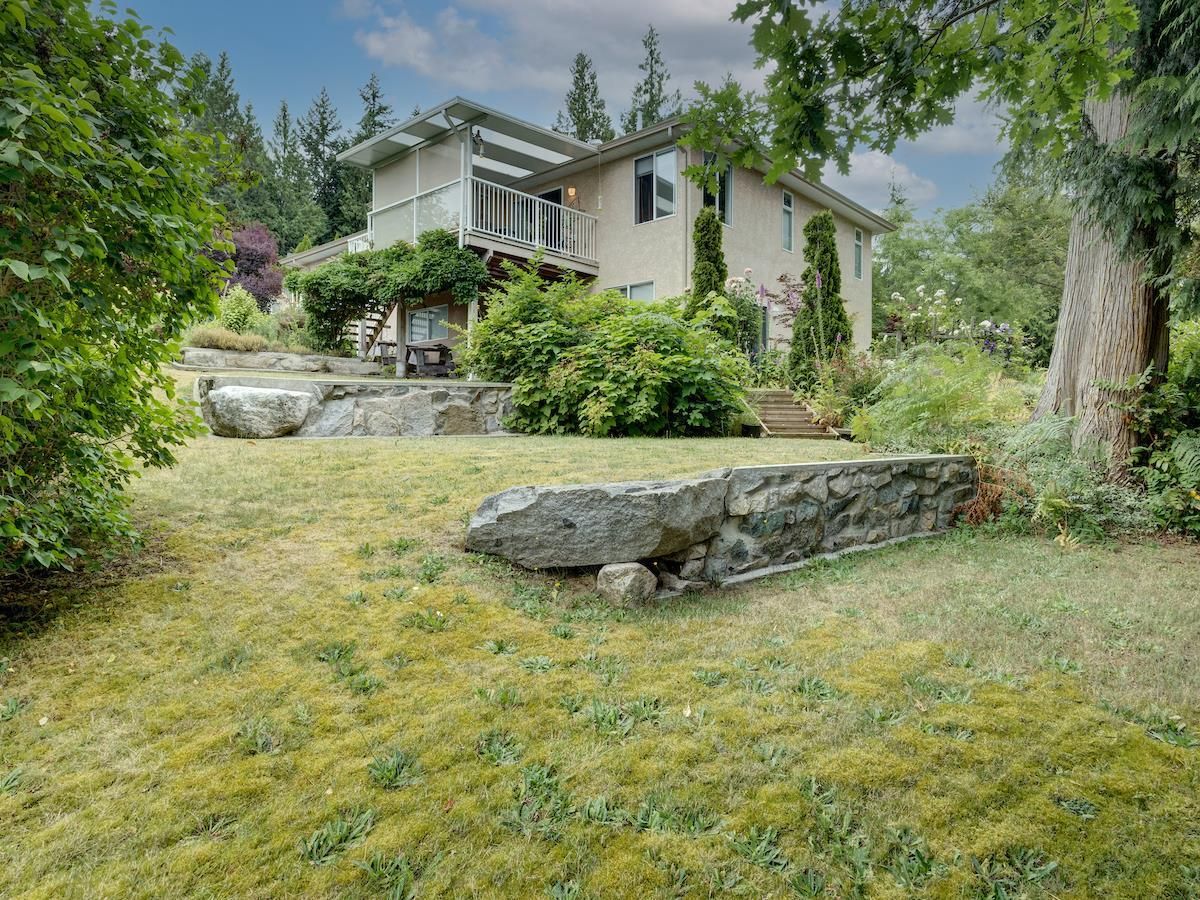 I have sold a property at 2870 ROBINSON RD in Roberts Creek
