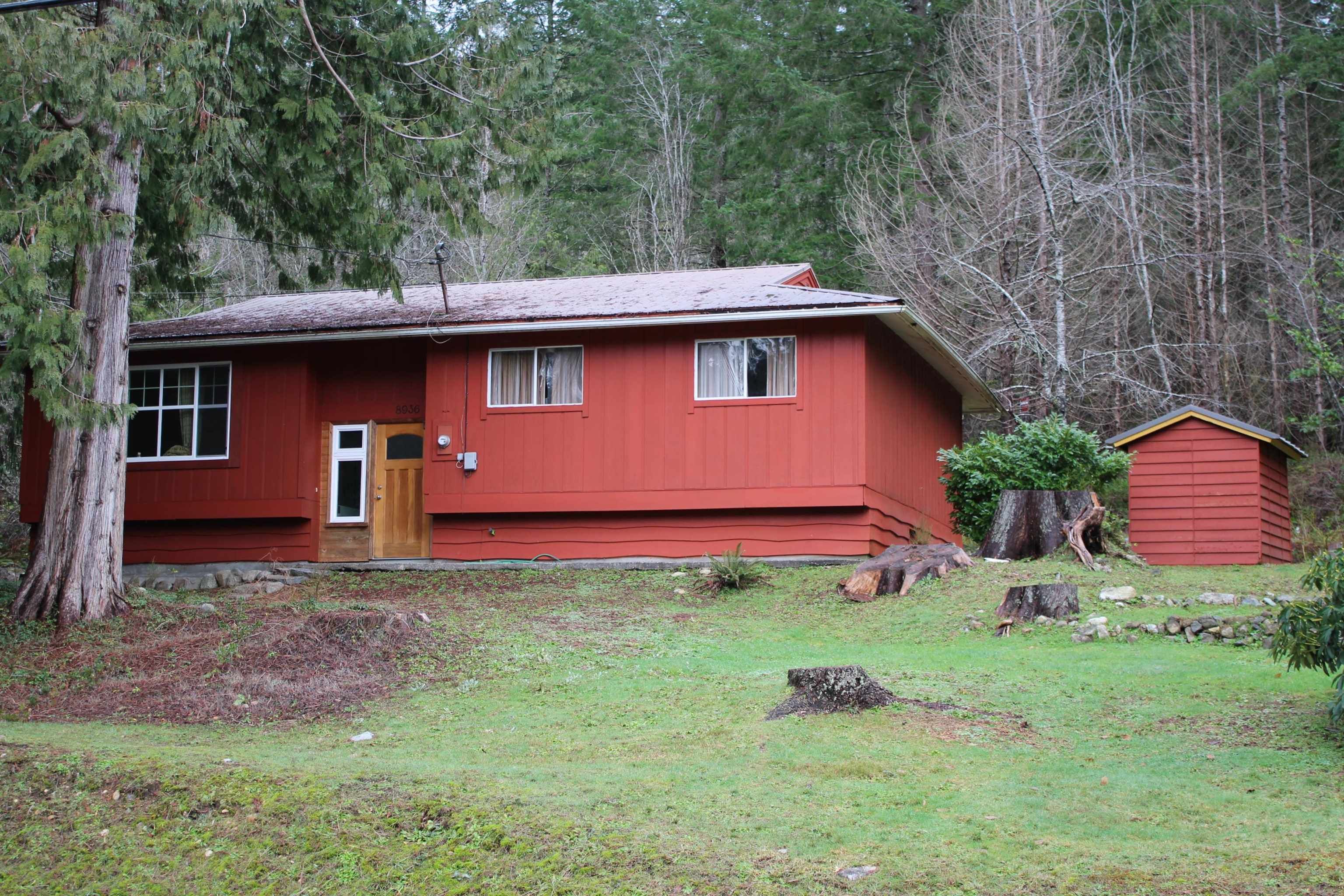 I have sold a property at 8936 REDROOFFS RD in Halfmoon Bay
