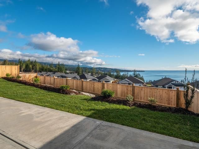 I have sold a property at 5637 KINGBIRD CRES in Sechelt

